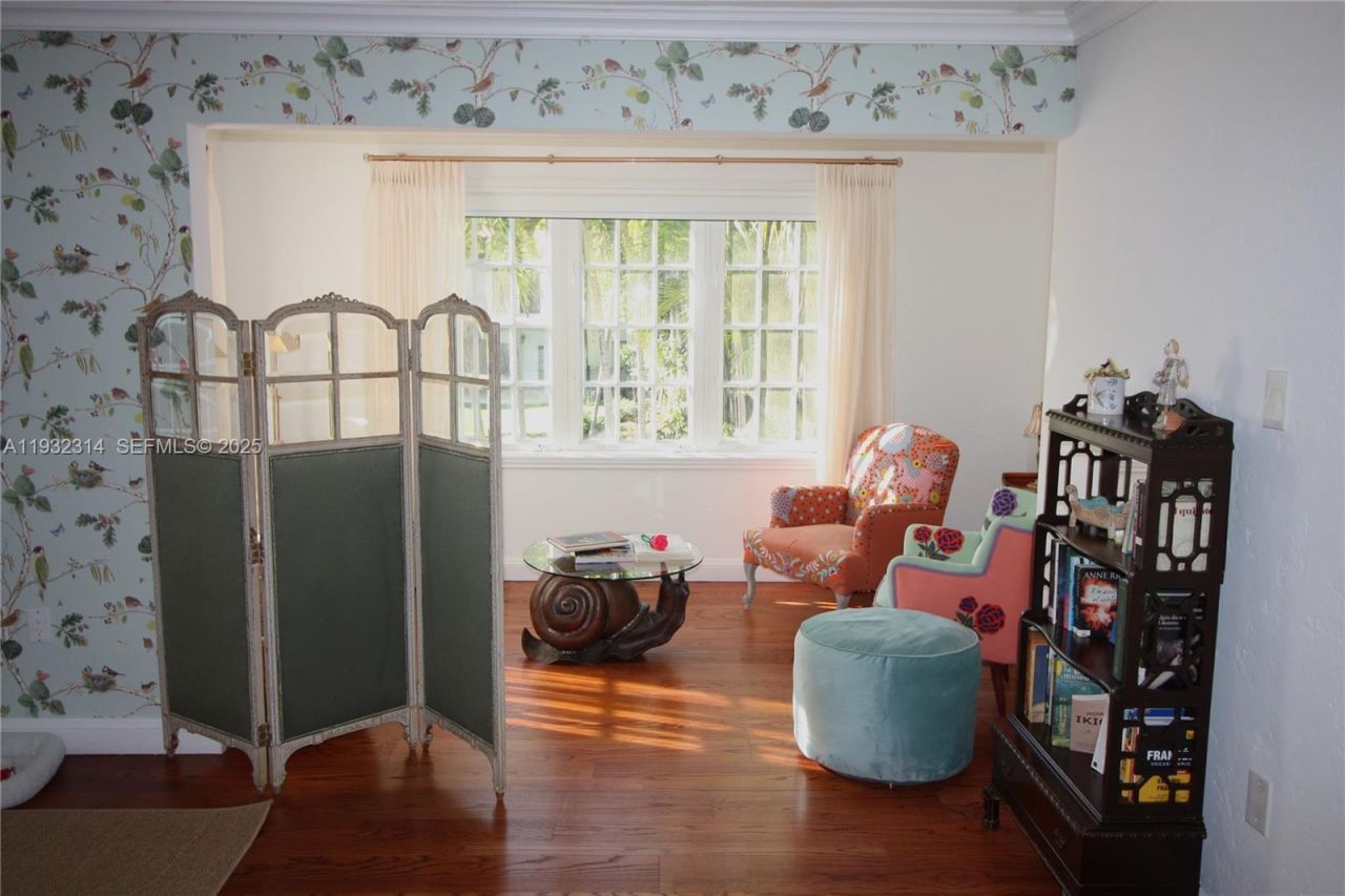 6750 Granada Blvd , Coral Gables, FL 33146 Photo