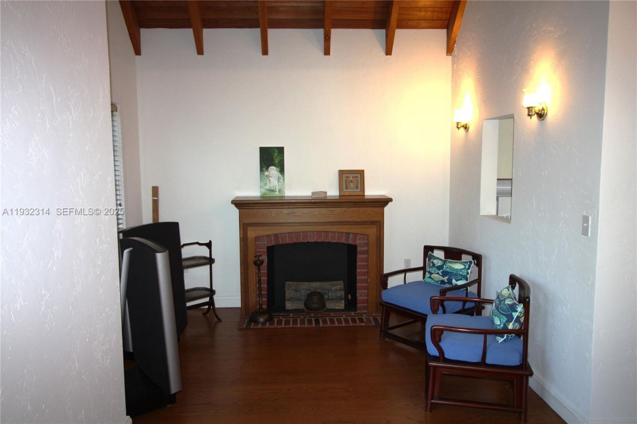 6750 Granada Blvd , Coral Gables, FL 33146 Photo