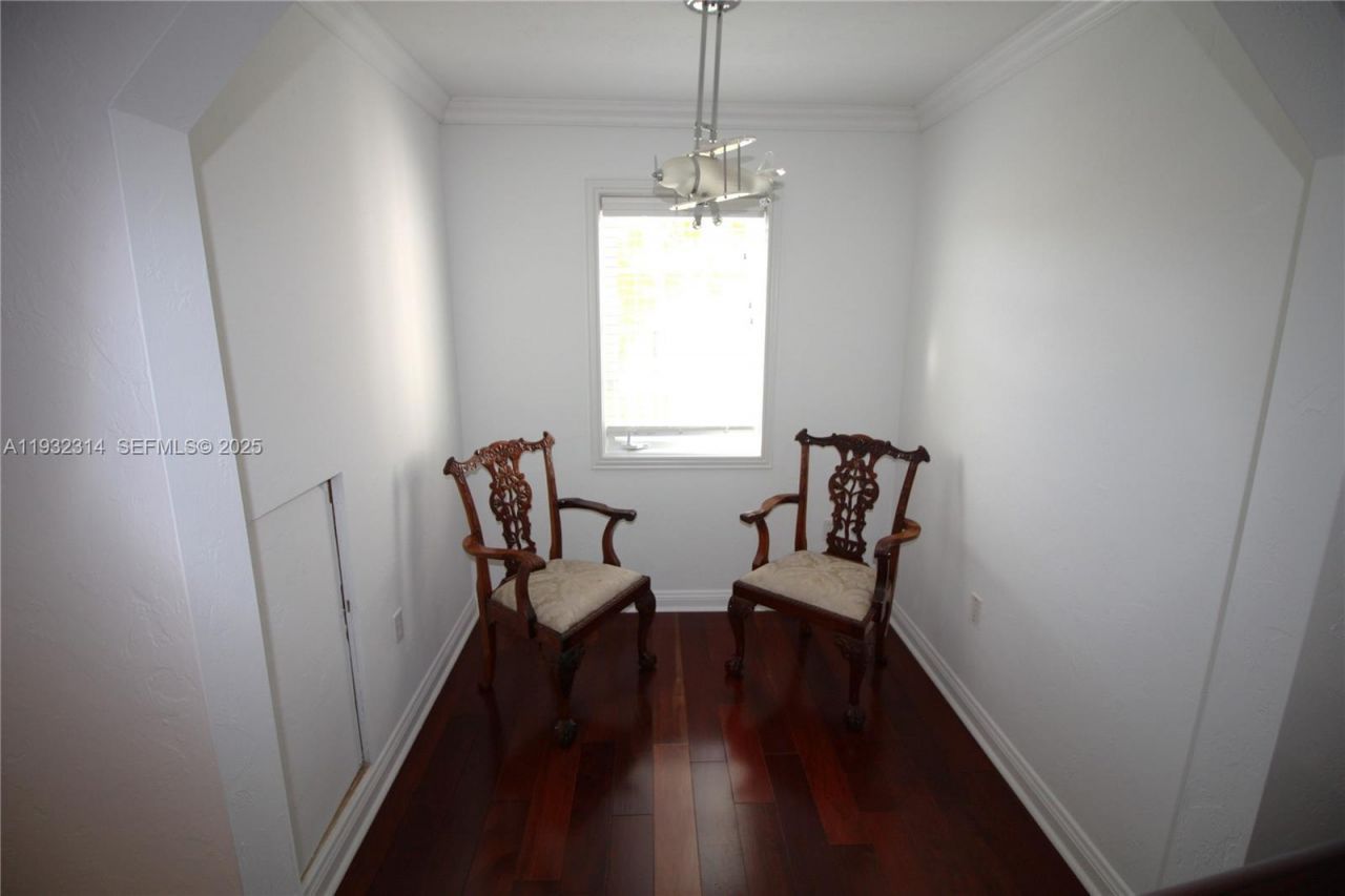 6750 Granada Blvd , Coral Gables, FL 33146 Photo