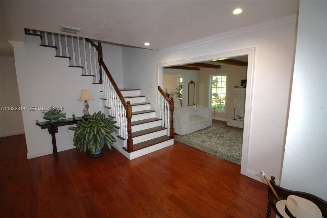 6750 Granada Blvd , Coral Gables, FL 33146 Photo