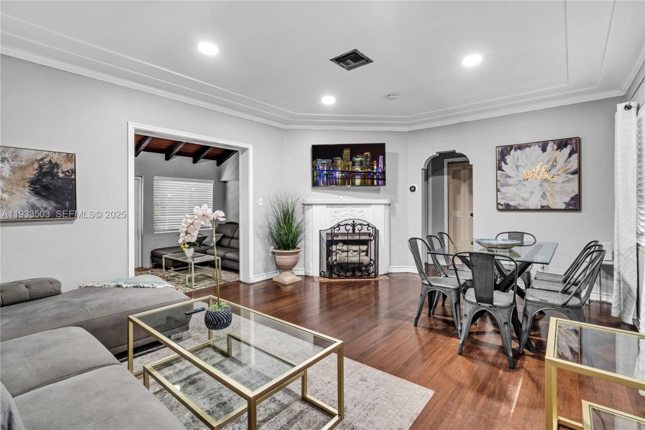 427 NE 107th St, Unit 1, Miami, FL 33161 Photo