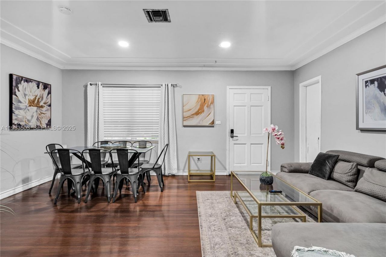 427 NE 107th St, Unit 1, Miami, FL 33161 Photo