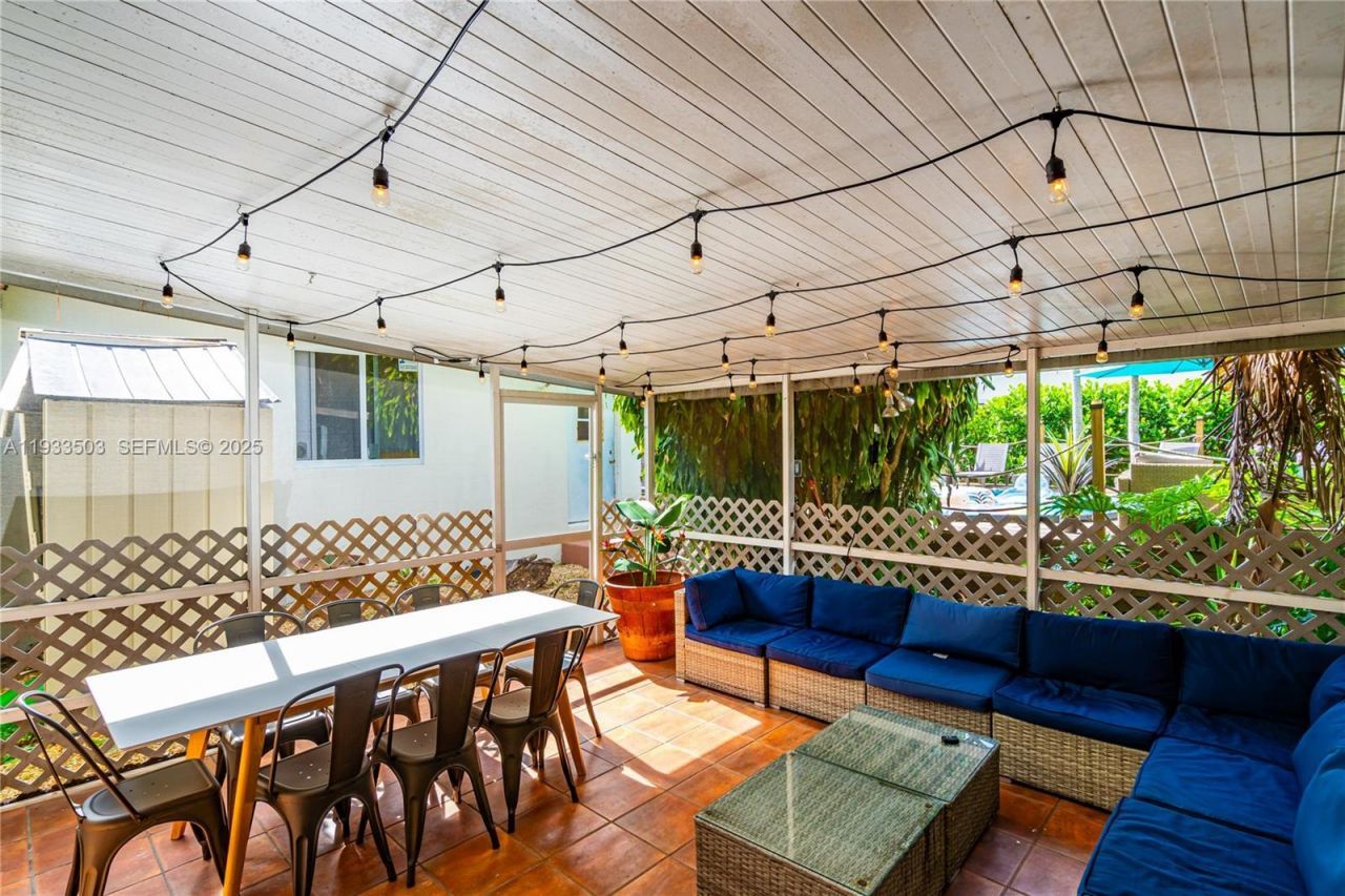 427 NE 107th St, Unit 1, Miami, FL 33161 Photo