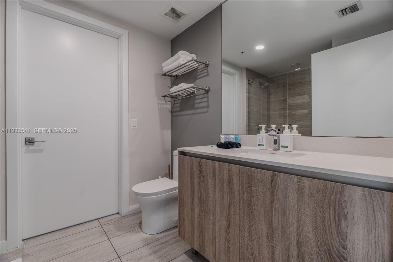 3900 Biscayne Blvd, Unit S-904, Miami, FL 33137 Photo