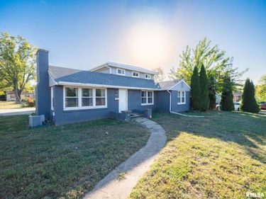 1844 COURT Street, Pekin, IL 61554