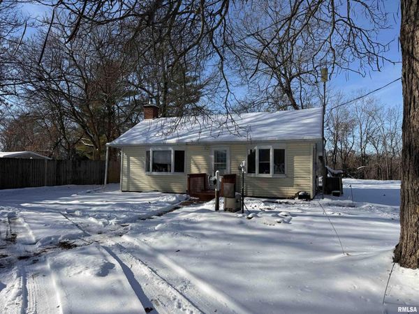 2499 COUNTY HIGHWAY 3 Highway, Oquawka, IL 61469