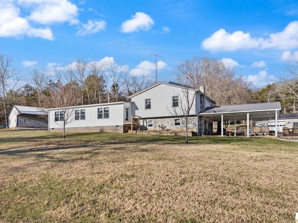 698 Rowletts Road, Horse Cave, KY 42749