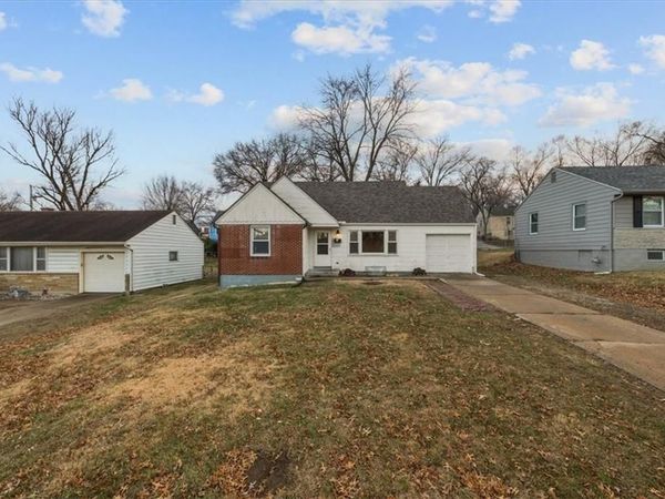 3823 E 71st Street, Kansas City, MO 64132