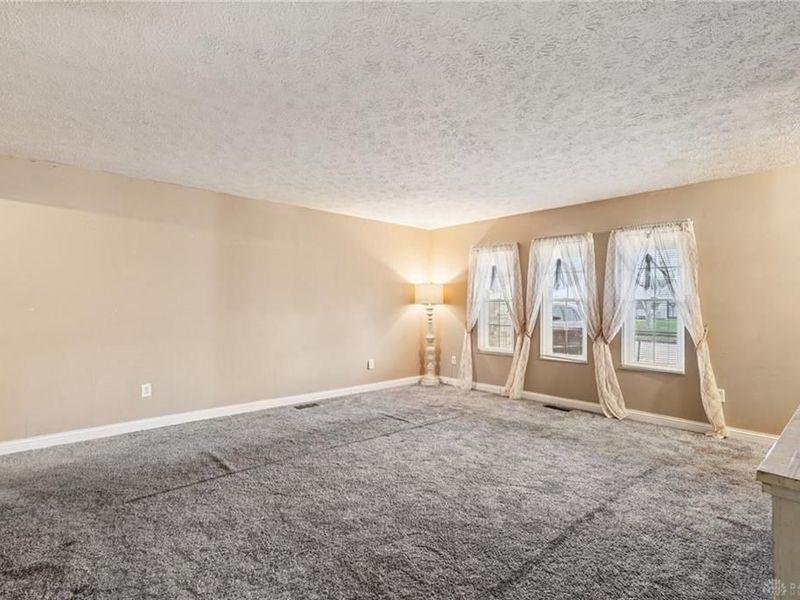 1321 Massachusetts Drive, Xenia, OH 45385 Photo 5