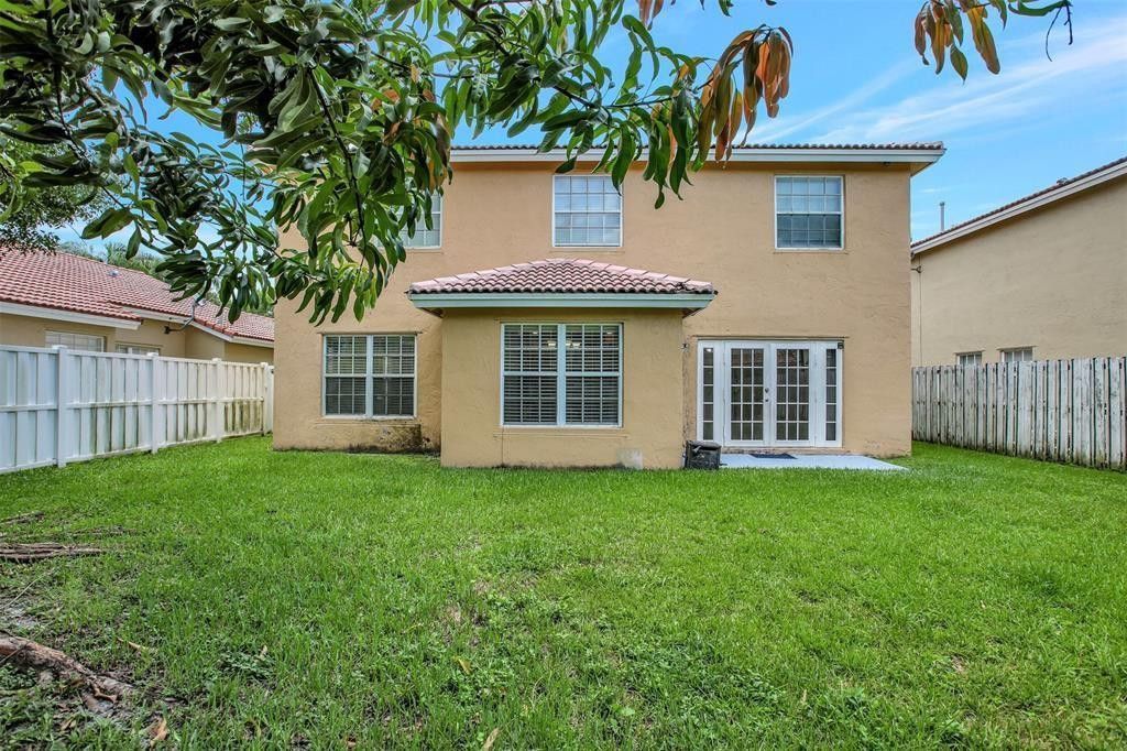 2355 NW 138th Drive, Sunrise, FL 33323 Photo