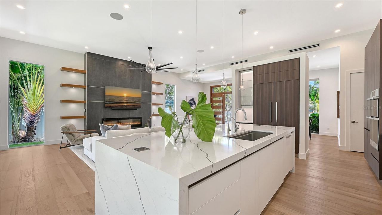 2624 Mulberry Terrace, Sarasota, FL 34239 Photo