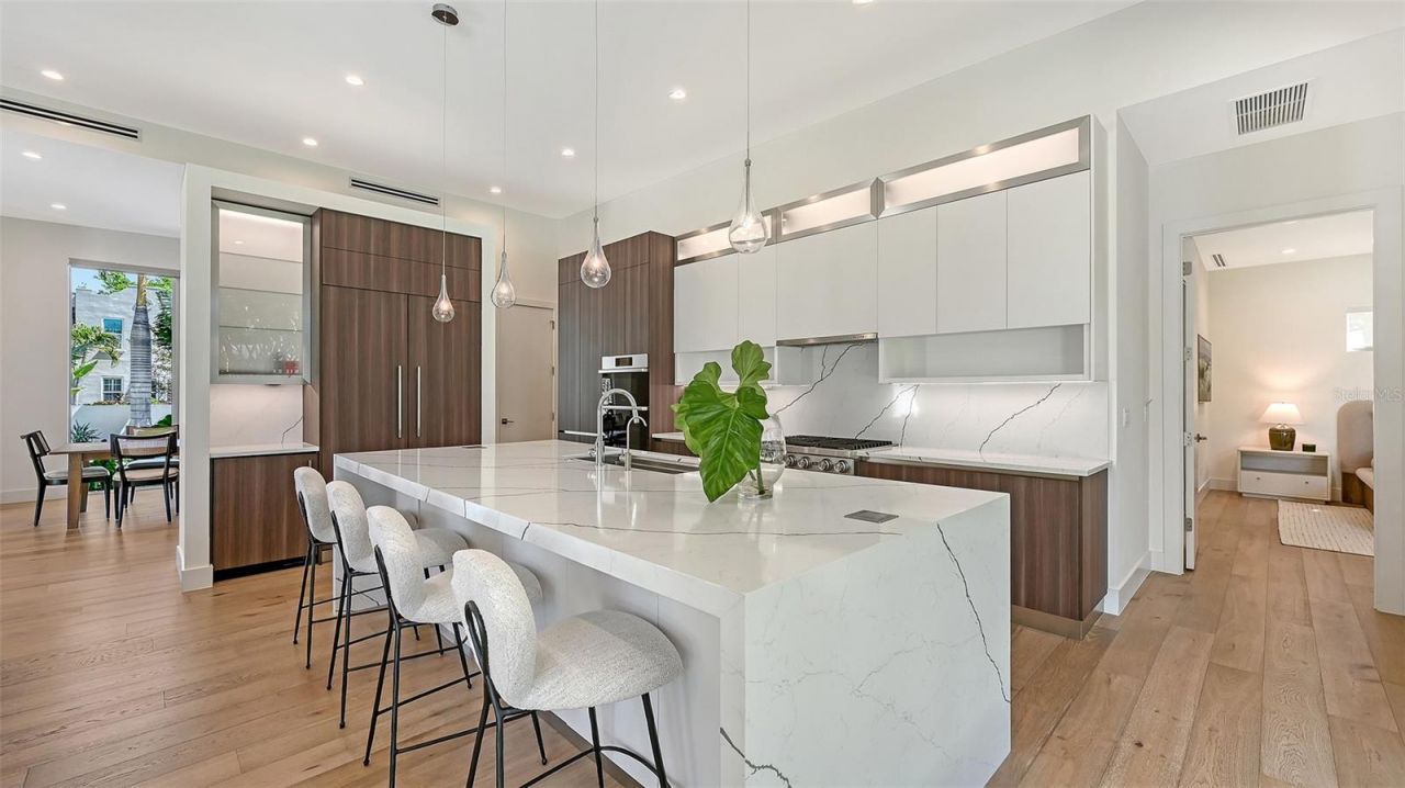 2624 Mulberry Terrace, Sarasota, FL 34239 Photo