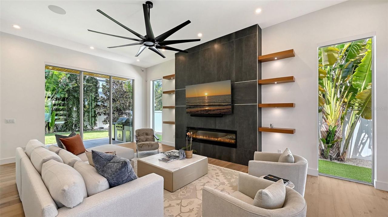 2624 Mulberry Terrace, Sarasota, FL 34239 Photo