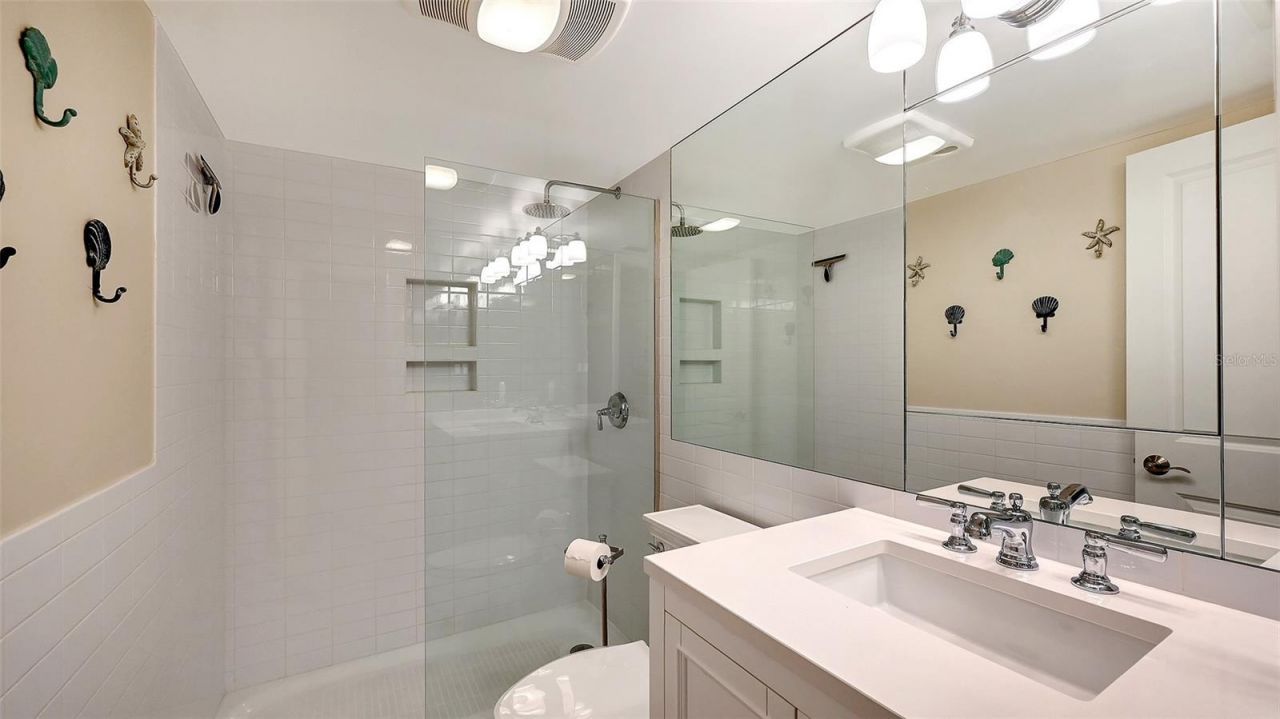 576 Sutton Place, Longboat Key, FL 34228 Photo