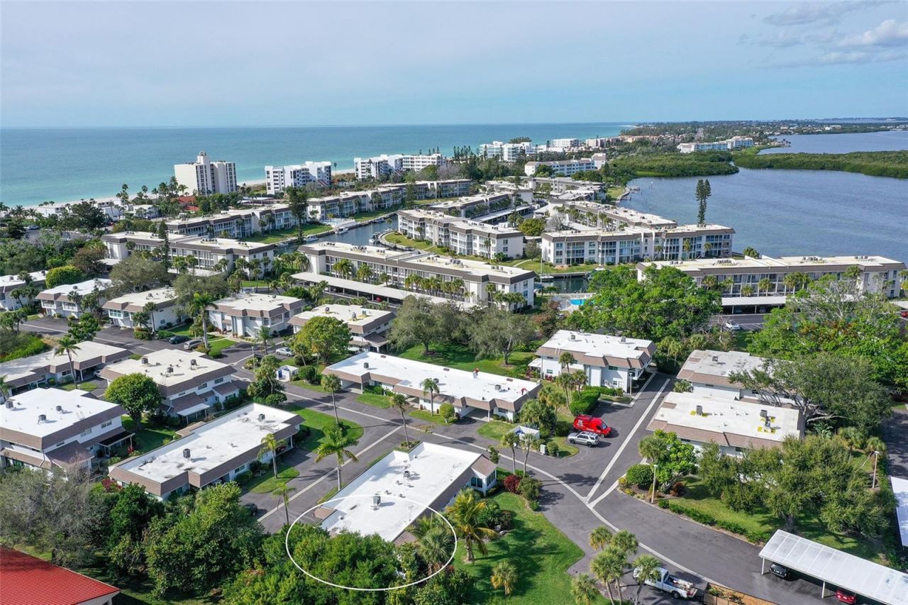 576 Sutton Place, Longboat Key, FL 34228 Photo
