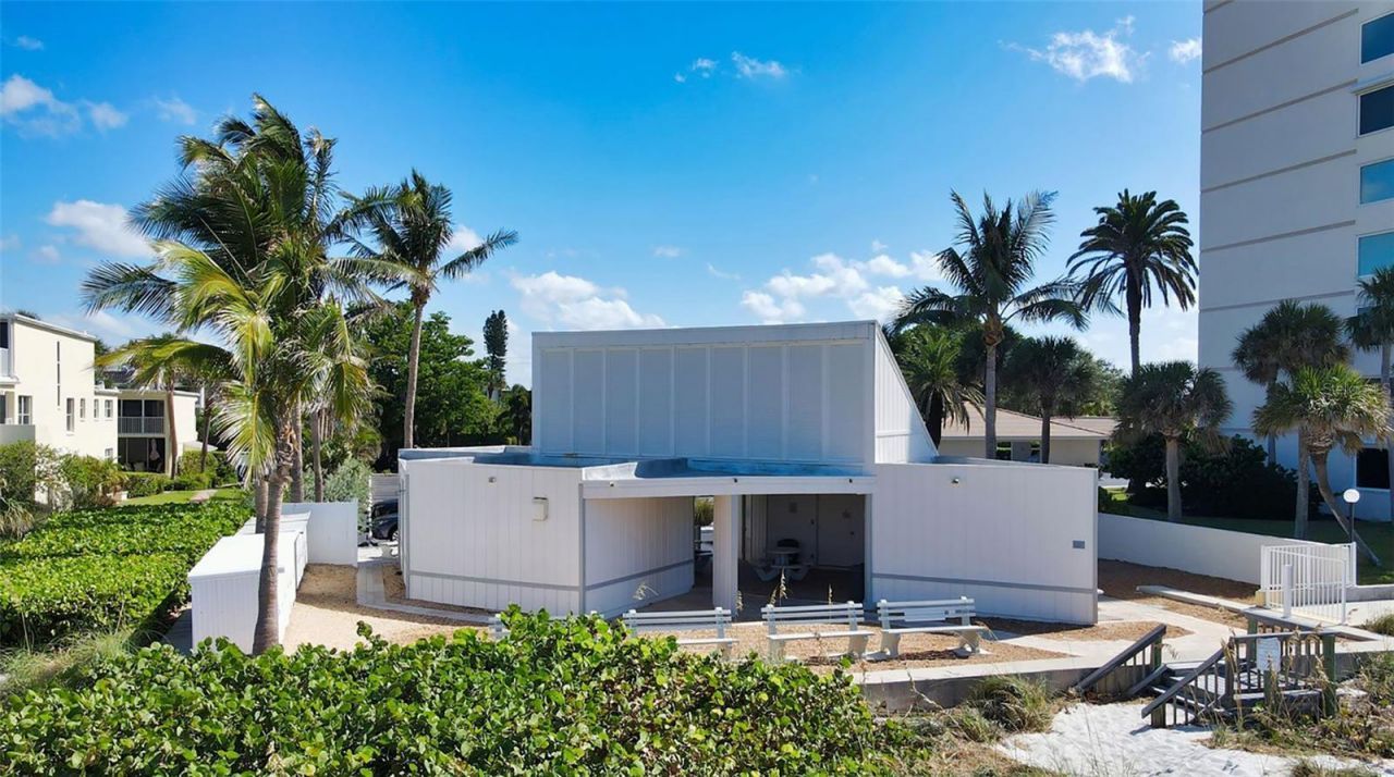 576 Sutton Place, Longboat Key, FL 34228 Photo