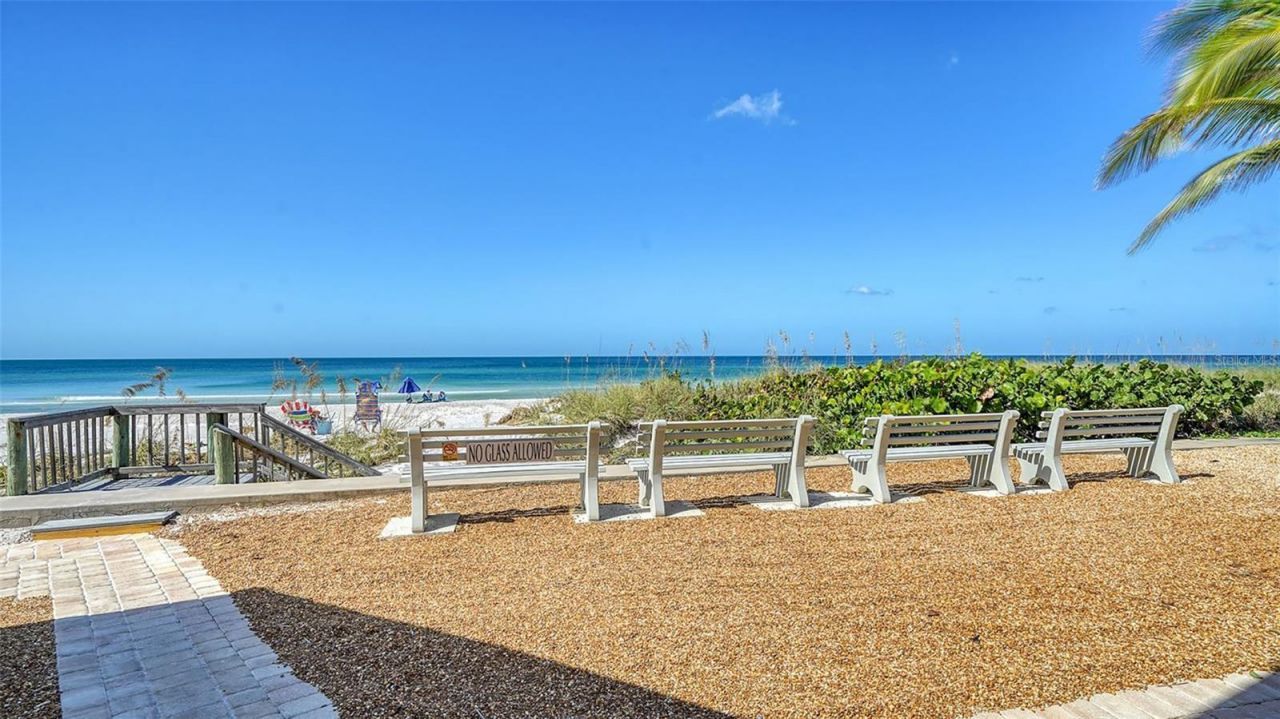576 Sutton Place, Longboat Key, FL 34228 Photo