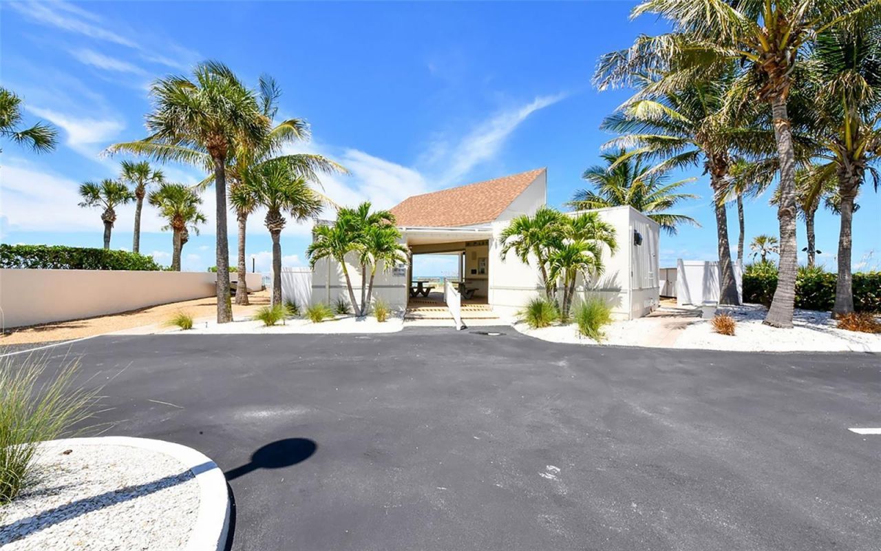 576 Sutton Place, Longboat Key, FL 34228 Photo