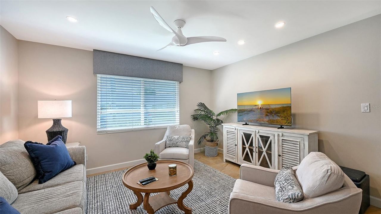 576 Sutton Place, Longboat Key, FL 34228 Photo