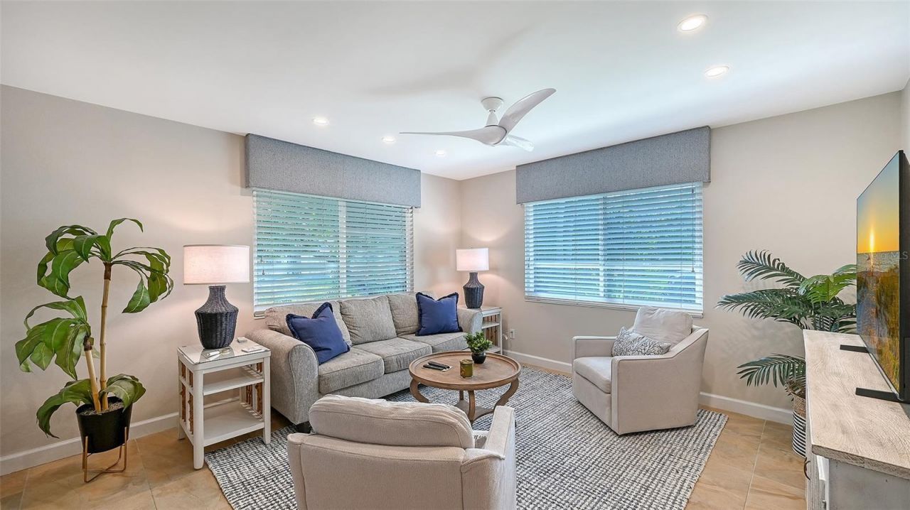 576 Sutton Place, Longboat Key, FL 34228 Photo