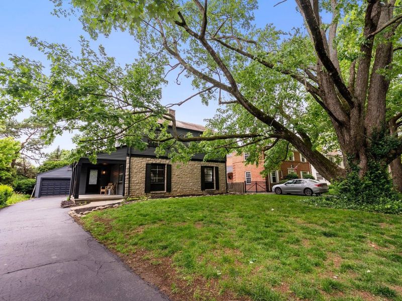 2583 Wexford Road, Columbus, OH 43221 Photo 2