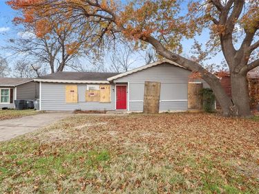 725 Emberwood Drive, Dallas, TX 75232