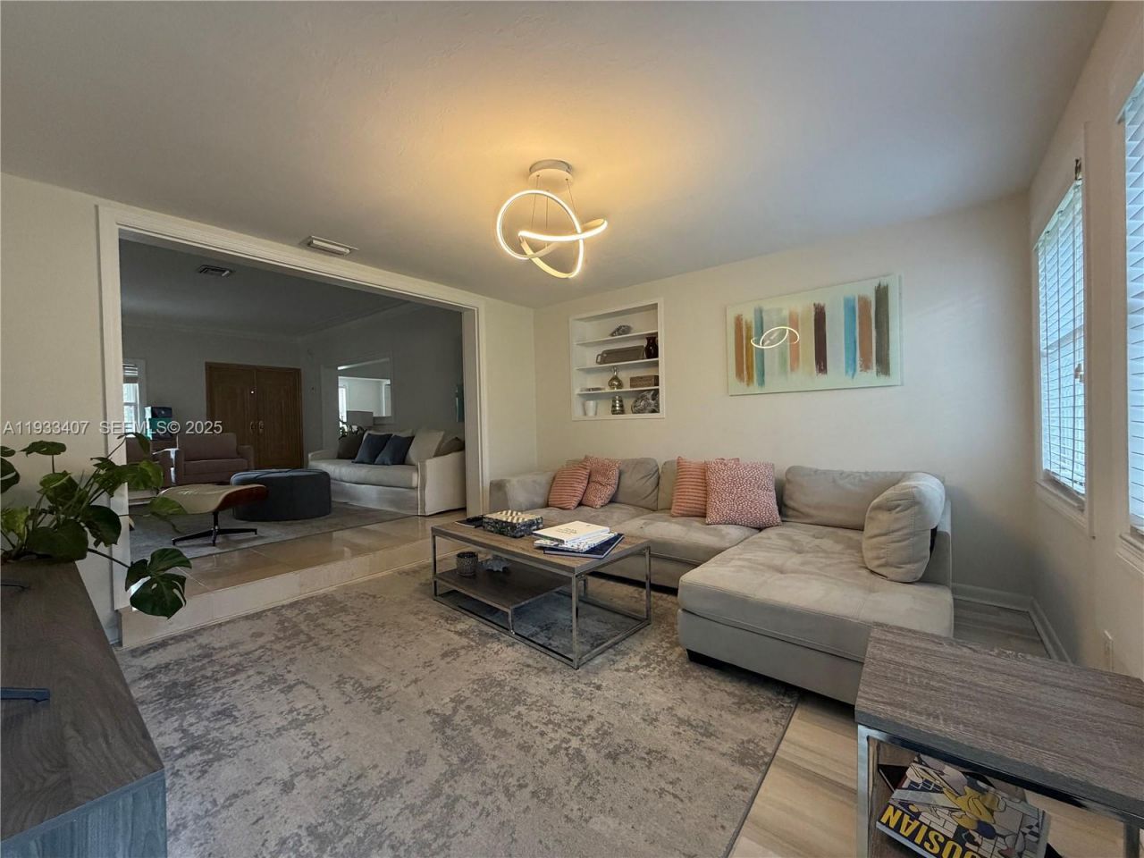 5371 N Bay Rd , Miami Beach, FL 33140 Photo