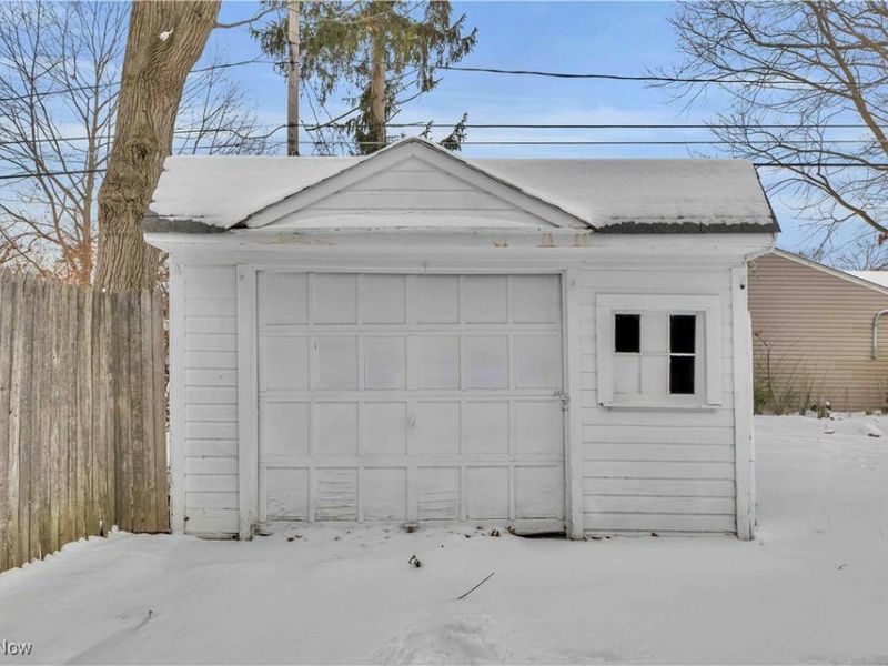 595 Oakmoor Road, Bay Village, OH 44140 Photo 10