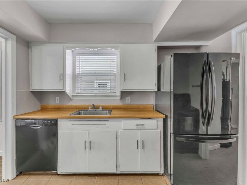 595 Oakmoor Road, Bay Village, OH 44140 Photo 14