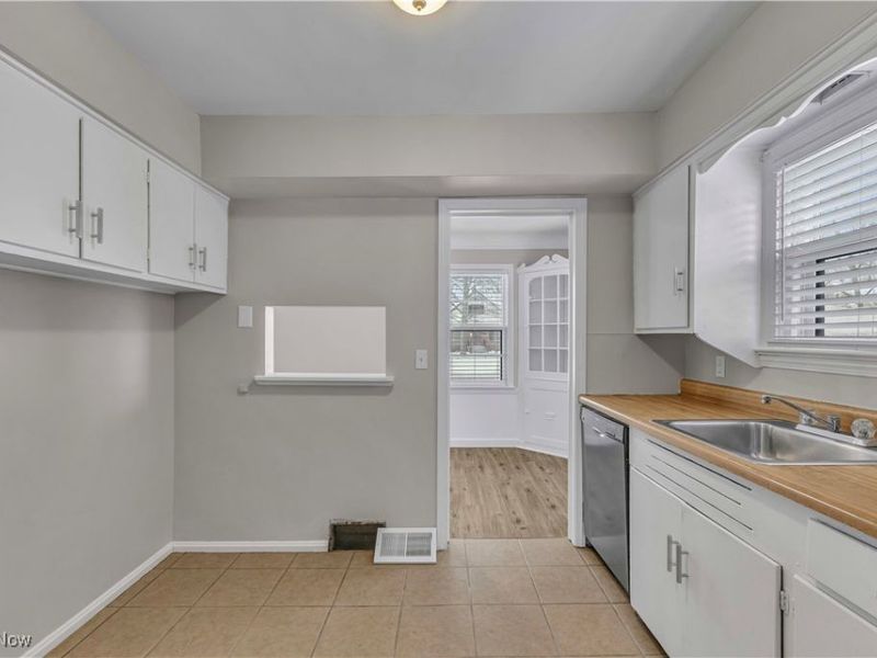 595 Oakmoor Road, Bay Village, OH 44140 Photo 15