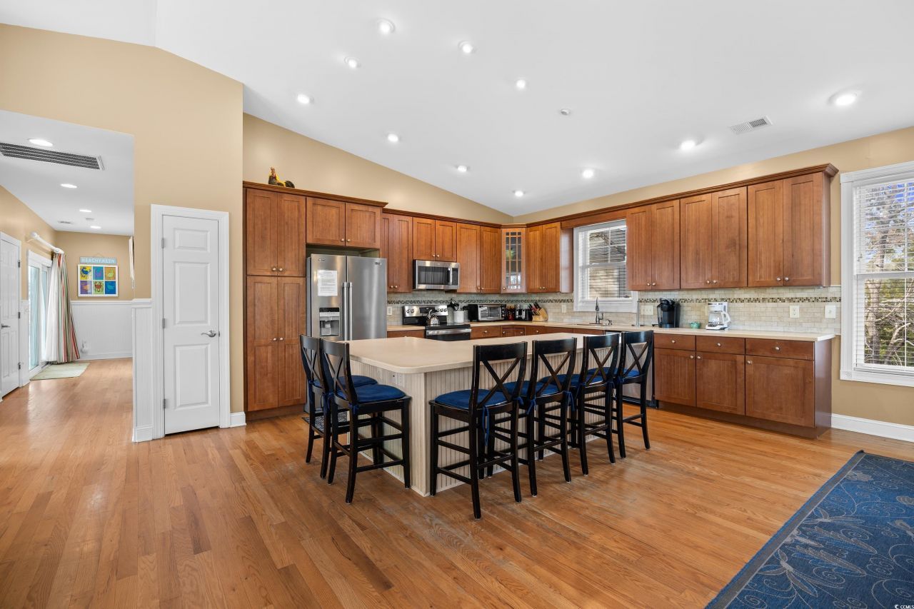 69 Belvedere Ln. Photo 20