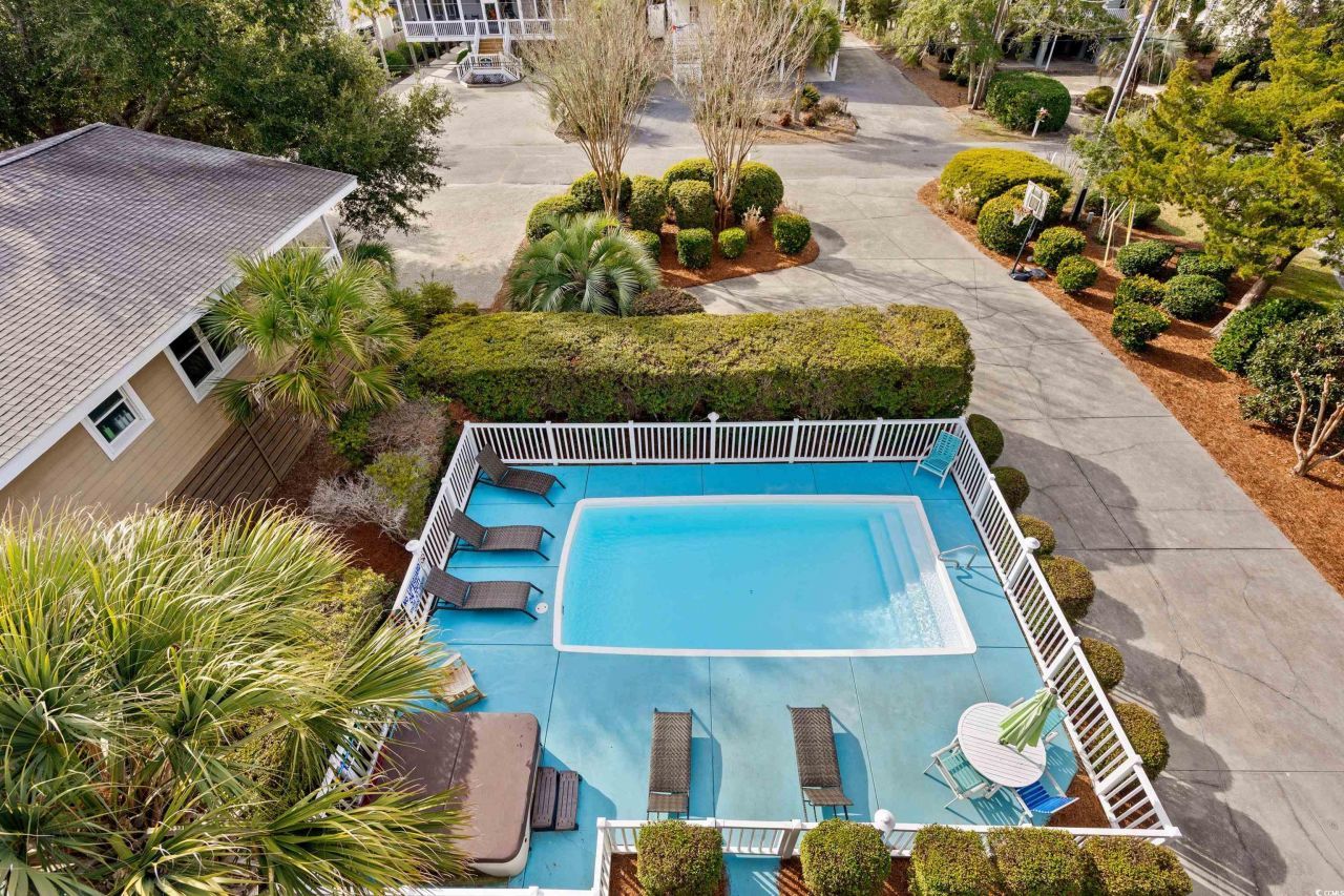 69 Belvedere Ln. Photo 33