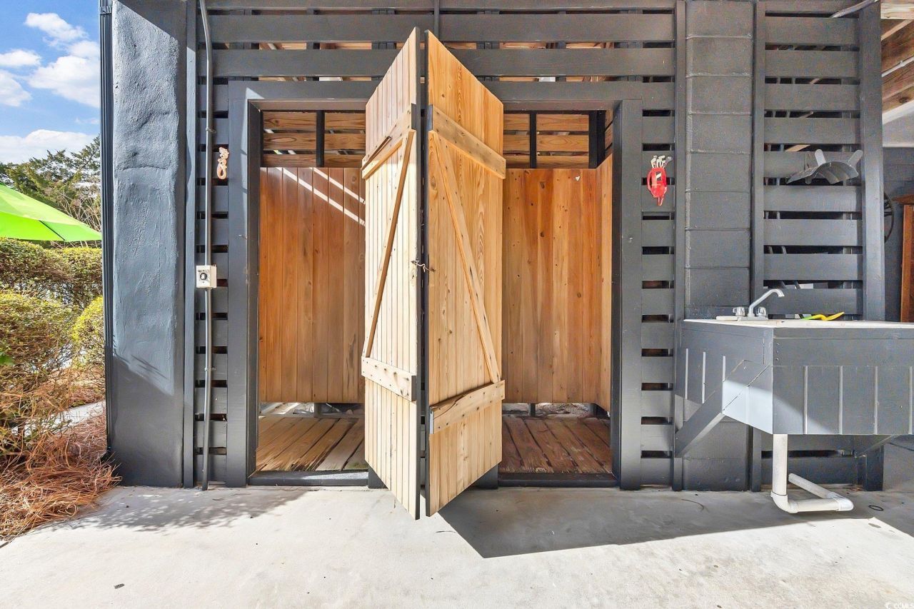 69 Belvedere Ln. Photo 34