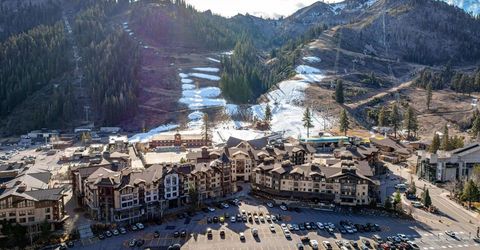 202 Hidden Lake Loop, Olympic Valley, CA 96146 Photo