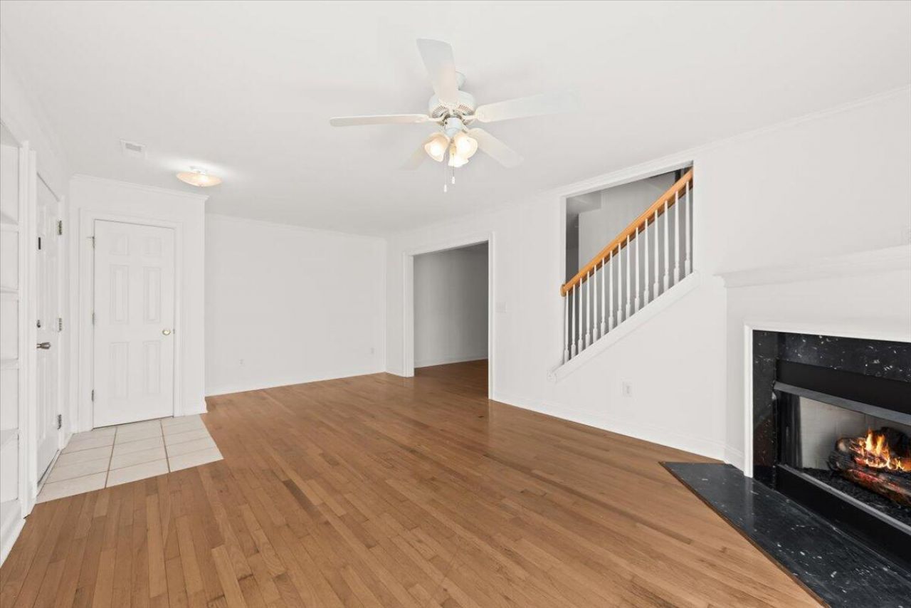 1545 Ashley River Road Photo 4