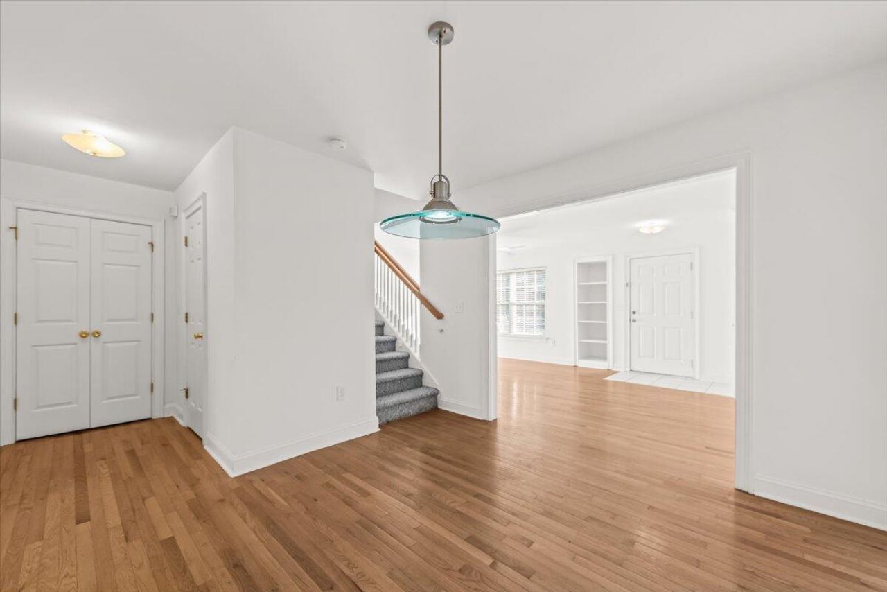 1545 Ashley River Road Photo 7