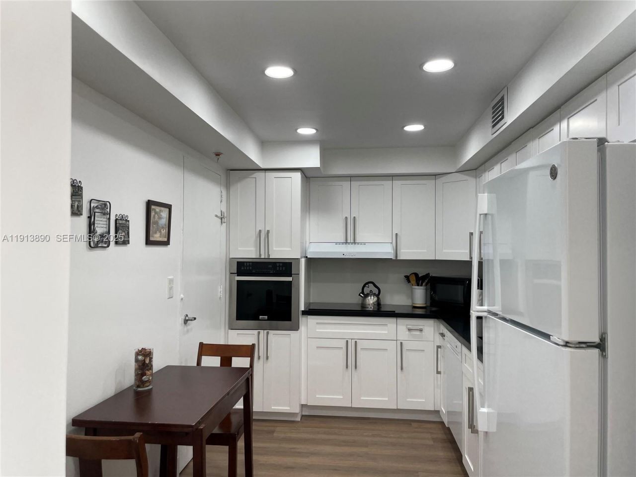 3801 S Ocean Dr , Unit 11T, Lauderdale by the Sea, FL 33019 Photo