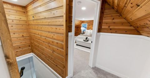 2139 Lukins Way, South Lake Tahoe, CA 96150 Photo