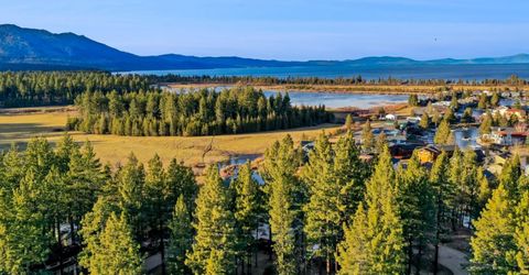 2139 Lukins Way, South Lake Tahoe, CA 96150 Photo