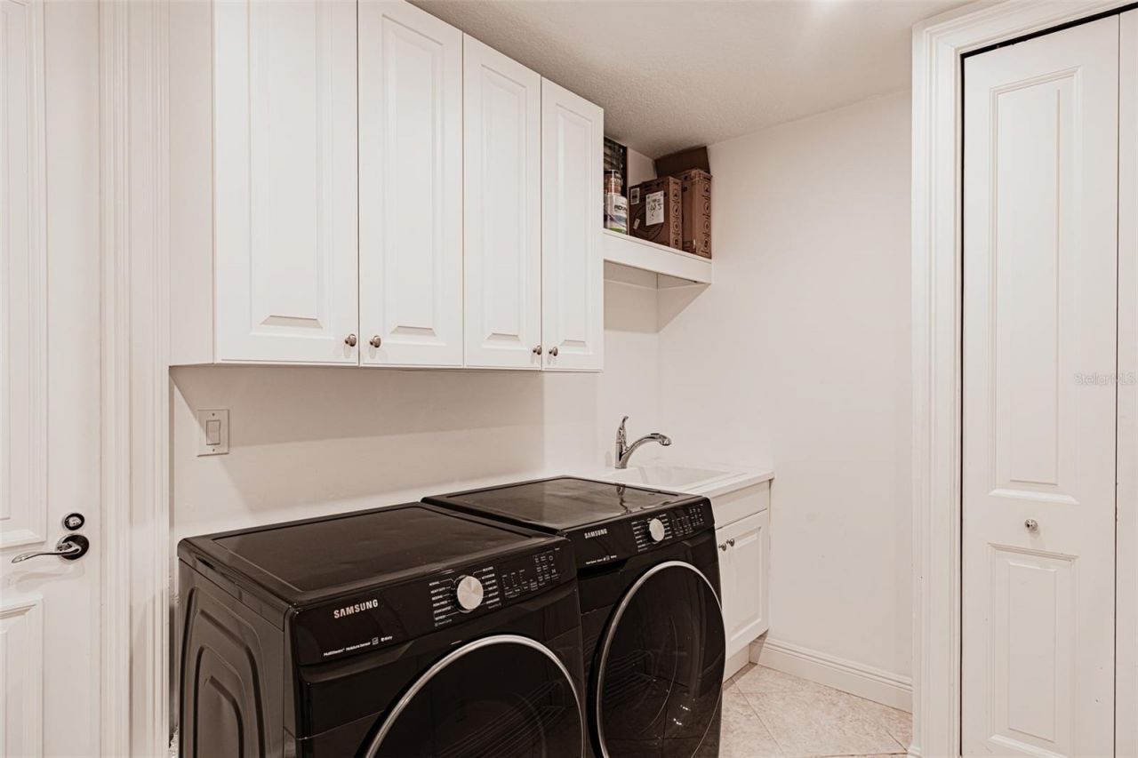 1300 Benjamin Franklin Drive, Unit 1005, Sarasota, FL 34236 Photo