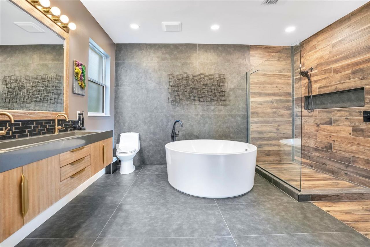 8400 Vintage Drive, Orlando, FL 32835 Photo