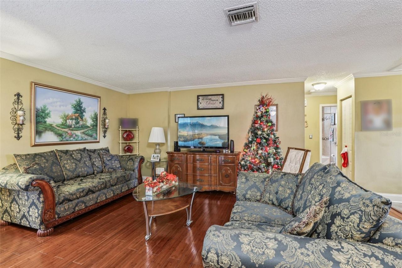 5575 58th Street N, Kenneth City, FL 33709 Photo