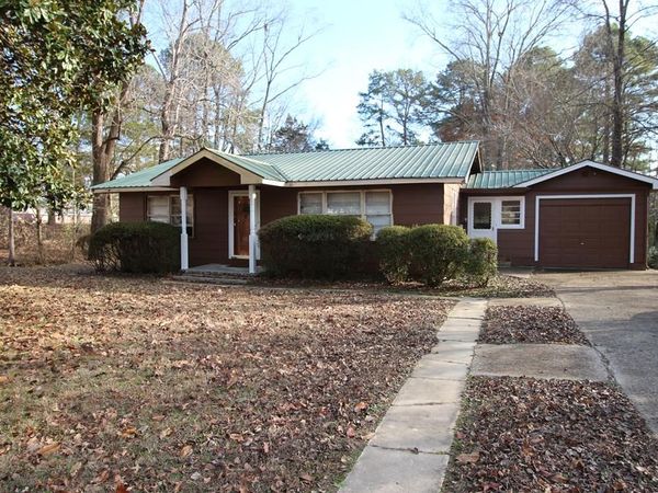 158 Hawkins Lane, Huntingdon, TN 38344