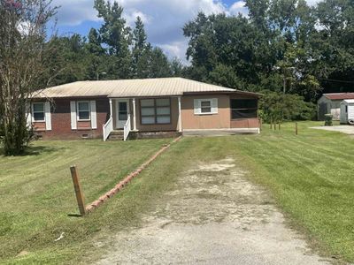 704 W Alder St., Andrews, SC 29510