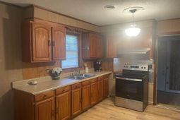 704 W Alder St. photo 4