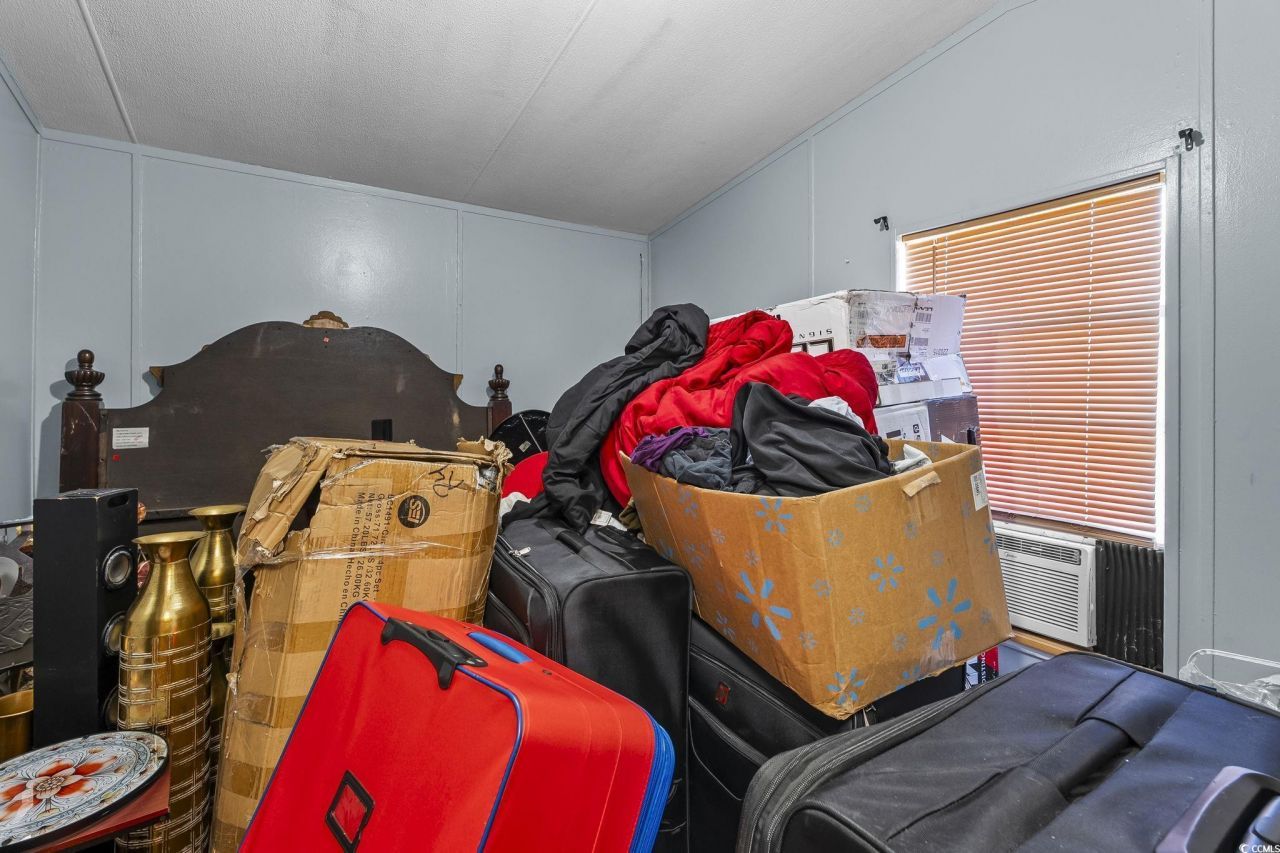 3796 Old Reaves Ferry Rd. Photo 12