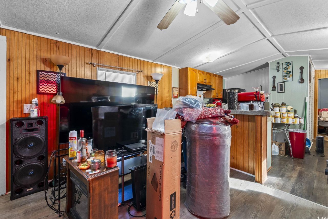 3796 Old Reaves Ferry Rd. Photo 15