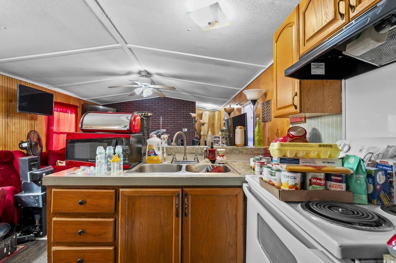 3796 Old Reaves Ferry Rd. Photo 24