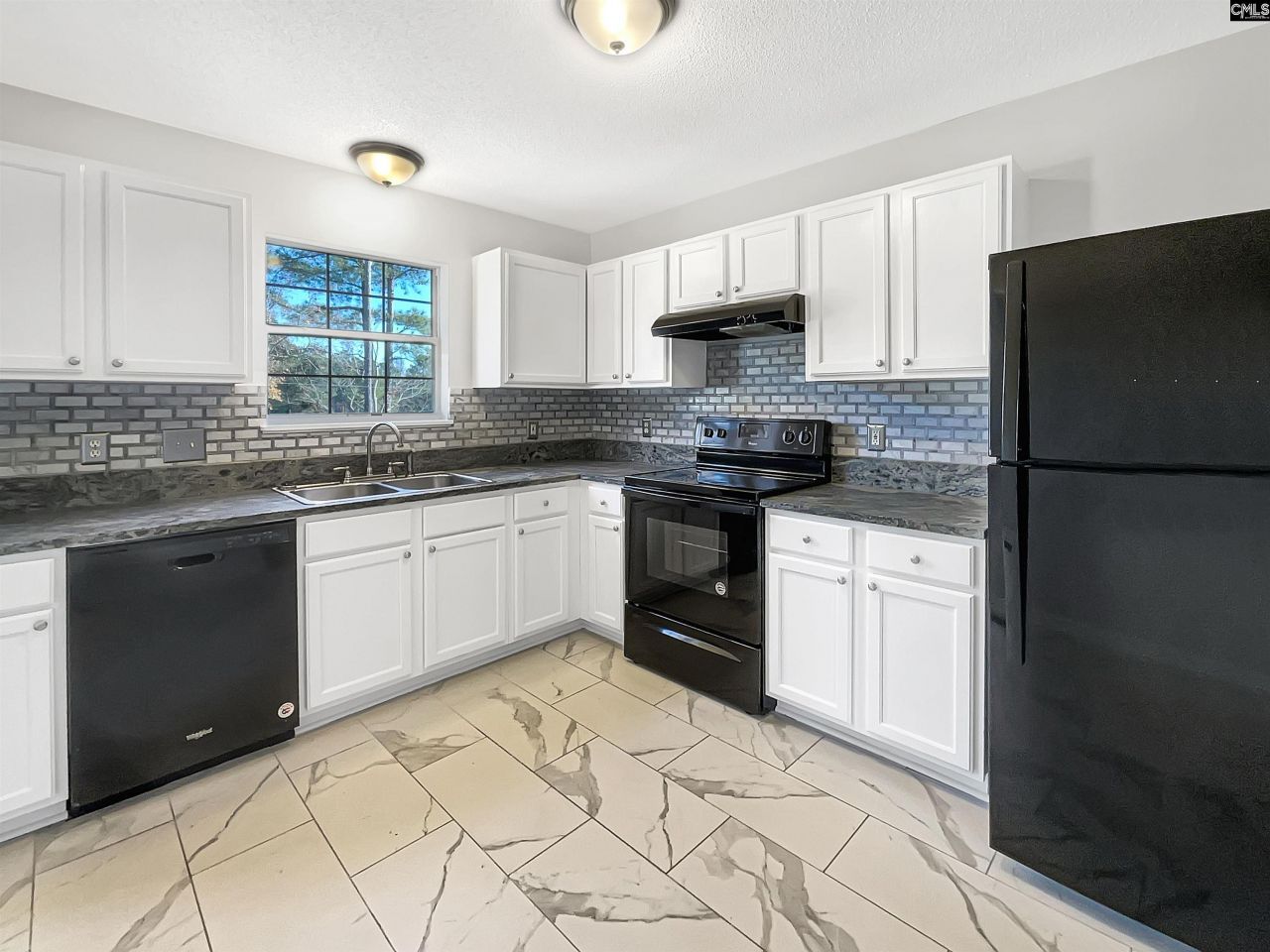 316 Oakbrook Village Road Photo 12