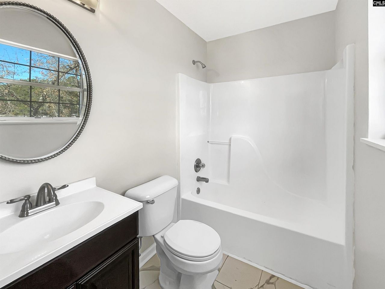 316 Oakbrook Village Road Photo 17